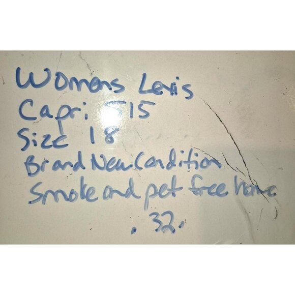 Levis Womens 18 516 Capri Jeans Blue Denim Cut-Off Style Just Shadows - Picture 8 of 8